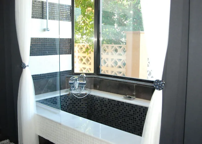 Family Al- Ana Marbella Ξενοδοχείο Εστεπόνα